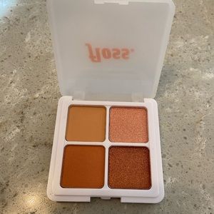 Floss Just Peachy Eyeshadow Quad